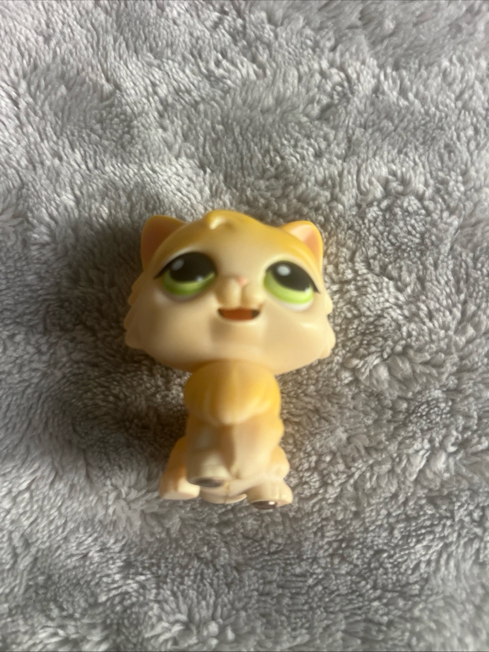 Rare Vintage Littlest Pet Shop LPS Cat Moving Tongue Magnet Hasbro Green Eyes